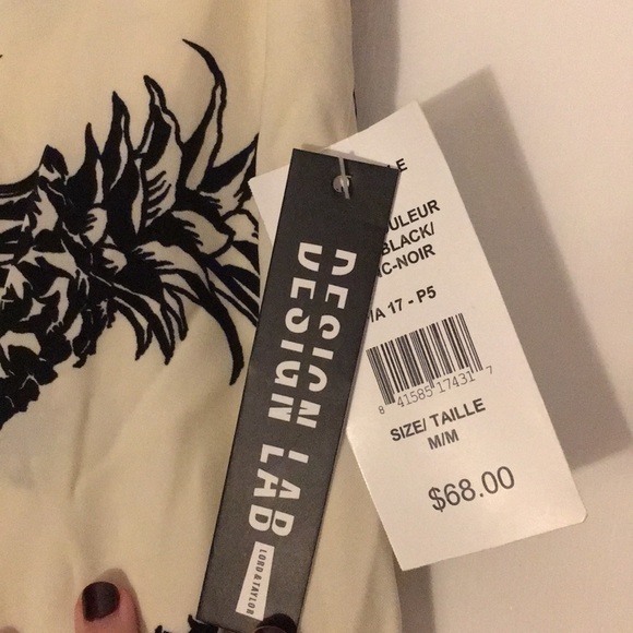 Women’s Skirt - Picture 3 of 3